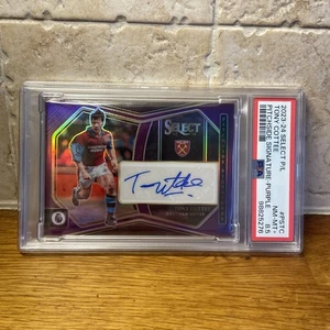 2023-24 Panini Select EPL West Ham Tony Cottee Auto /49 Purple PSA 8,5 - Bild 1 von 3