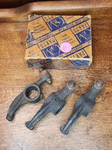 NOS GM RH EXHAUST VALVE ROCKER ARMS 839460 1941-53 CHEVY PASS TRUCK 216 235 #2 - Picture 1 of 6