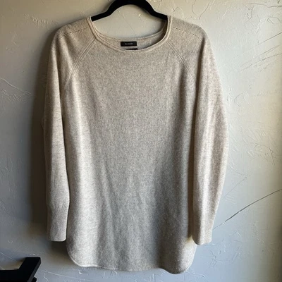 Suéter túnica halógeno beige acogedor chic minimalista tranquilo lujo talla M lana/cachemira Foto 1 de 4