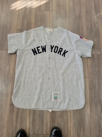 RARE! AUTHENTIC VINTAGE MICKEY MANTLE ROOKIE YANKEES JERSEY MITCHELL NESS 52 2XL Cover
