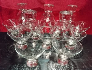 14 Eisbecher / Früchte in ausgestellter Form aus Glas in gehämmerter Form massive Füße - Bild 1 von 10