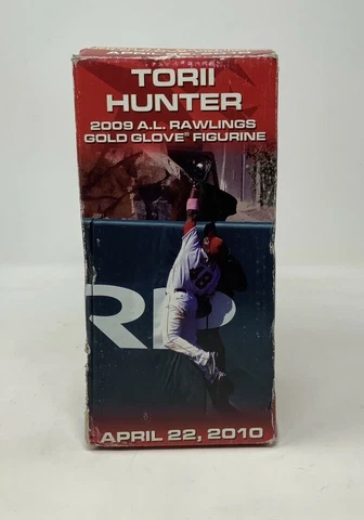 Torii Hunter 2009 A.L. Rawlings Gold Glove Figurine of April 22, 2010 Cover