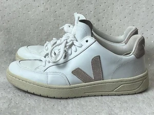 Veja - V-12 Low Top Sneaker Extra White / Sable Leather Women’s Size 7 - Picture 1 of 10