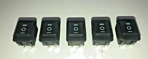 Interruptor de encendido-apagado (3 posiciones) Ugolini 22x30 mm 020 - Imagen 1 de 7