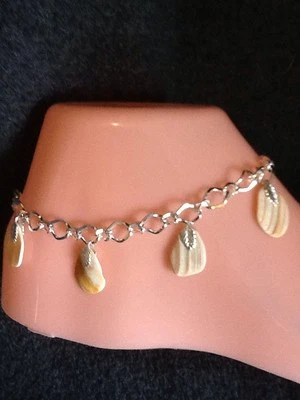 10-11 Inches 6mm Wide Silver Anklet With Orange Stripped Shells - Image 1 of 3