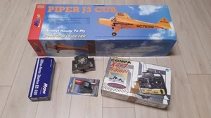 Piper J3 Cub RC Modellflugzeug mit Servos, Controller und Motor, ARF - fast Neu - Bild 1 von 11