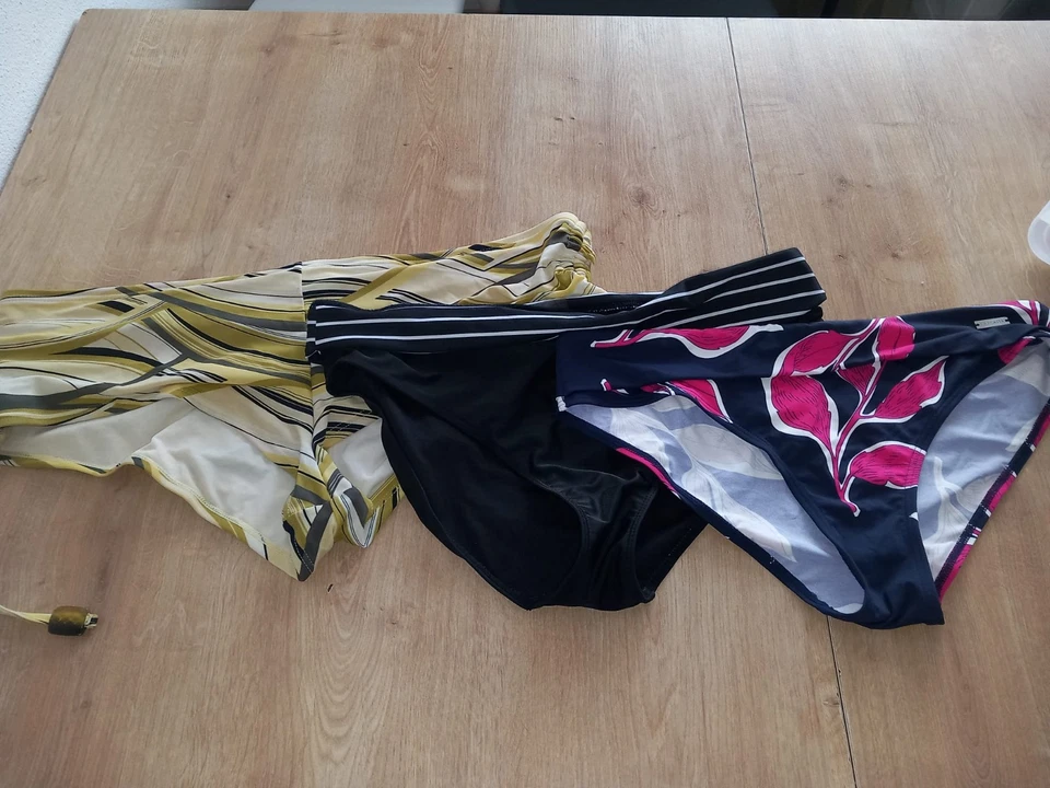3x Bikini Tankini Höschen   GR: 44/46 - Bild 1 von 1