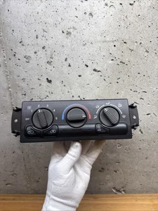OEM 1999-2002 Heater AC Climate Temperature Control Silverado Sierra Yukon Tahoe - Picture 1 of 16