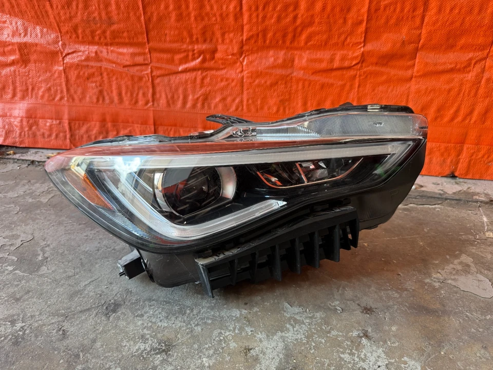 17-20 INFINITI Q60 - PASAJERO DERECHO - NO ADAPTABLE NO AFS - FARO Foto 1 de 4