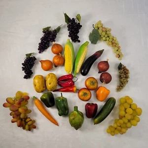 Big Lot of Farmer Green Realistic Fake Faux Fruit Vegetables Grapes Peppers Corn - Picture 1 of 14