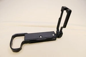 SmallRig Arca L-Bracket Baseplate for Sony Alpha 7 IV/Alpha 7S III/Alpha 1 - Picture 1 of 3