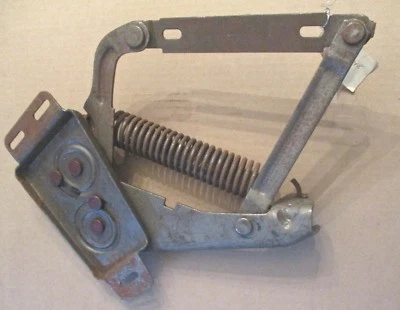 Mopar 4087948 right hood hinge 1984-1993 most Dodge Trucks D, W100-200-300, NOS - Image 1 of 4