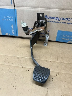 HONDA Prelude 97-01 OEM USED Brake Pedal - Image 1 of 4