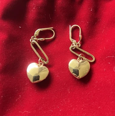 14K Solid Gold Heart locking Earrings 3g Lightly Used Vintage Style Excellent - Image 1 of 4