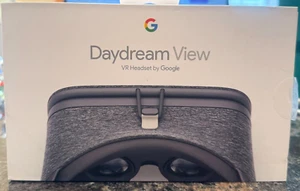 Daydream View VR Headset by Google-Headset only Remote not included - Picture 1 of 1