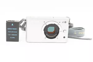 Nikon 1 J1 Spiegellose Kamera Body, silber {10.1MP} mit Akku 2378372 - Bild 1 von 12