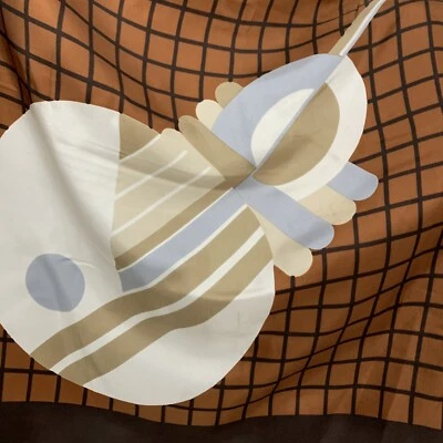 Bufanda de seda Tino Cosma 30" - Estampado geométrico marrón y beige - Diseño italiano #A106 Foto 1 de 3