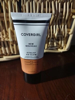 CoverGirl Vitalist Go Glow 2 Sunkissed - Image 1 of 4