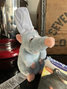 2020 Disney Pixar Remy Ratatouille Shoulder Buddy Pal Plush w/ Magnet - Picture 1 of 2