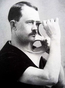 Carnaval Sideshow 1885 - James Morris - L'homme à la peau élastique - Affiche carte postale - Photo 1/1