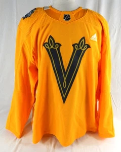 2023-24 Vegas Golden Knights Game Issued Yellow Practice Jersey Winter Classic - Bild 1 von 9