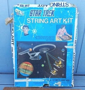 1978 Vintage Star Trek String Art Kit USS Enterprise 18"X 24" TC5016 RARO - Foto 1 di 11