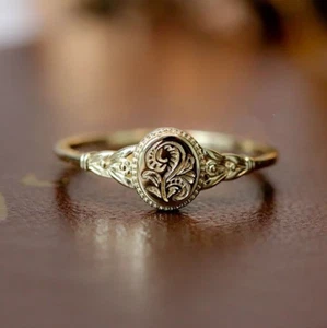 Pure 10K Solid Yellow Gold Engraved Signet Women's Art Deco Ring - Picture 1 of 4