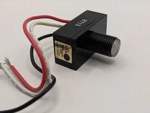 Photoelectric Switch Photo Control JL-103D 277VAC 50/60Hz - Picture 1 of 3