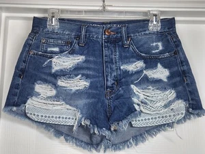 Pantalones cortos American Eagle para mujer talla 6 Azul Vintage Hi Rise Festival Destroyed Button Fly - Imagen 1 de 10