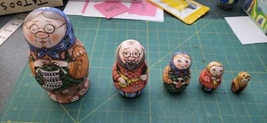 Set Matroschka russische verschachtelte Puppen ~ um 2000 - Familie - 5 Stück - ~ 7 Zoll groß - Bild 1 von 10
