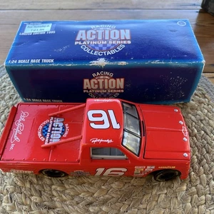1995 RON HORNADY JR. 1:24 SCALE LIMITED EDITION ACTION PLATINUM DIECAST CAR - Picture 1 of 4