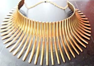 Gargantilla de metal chapado en oro grueso Starburst collar llamativo pasarela raro - Imagen 1 de 10