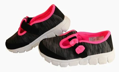 Черно-розовые спортивные туфли для девочек детские размеры США 10, 9, 8 - Изображение 1 из 4