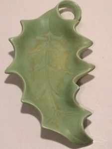 Vintage Mid Century hellgrün Keramik Kunst Schale Blattform Schale Keramik signiert - Bild 1 von 9