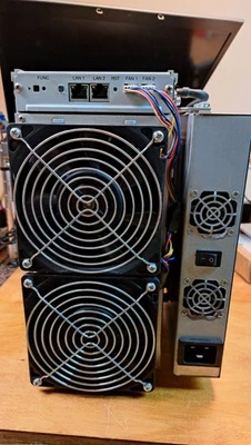Avalon 1047 Bitcoin Miner - Image 1 of 4
