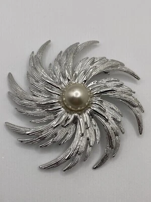 Sarah Coventry Silver Starburst Faux Pearl Brooch Pin   - Image 1 of 4
