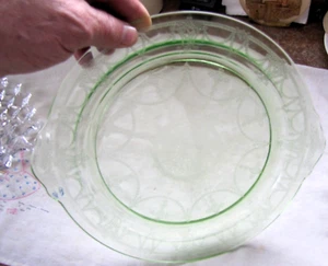 Anchor Hocking Kamee Ballerina tanzendes Mädchen grün Depression Glas Kuchenteller - Bild 1 von 6