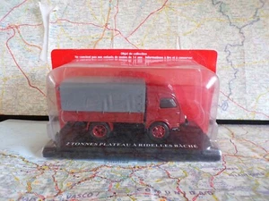 RENAULT 2 Tonnes Plateau à Ridelles Bâché IXO pour Hachette 1/43 en Blister - Picture 1 of 1