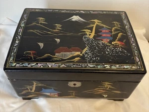 Vintage Japanese Jewellery Box. Musical. See Description - Picture 1 of 10