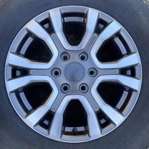 FORD RANGER WILDTRAK 18" ALLOY WHEEL + TYRE ALLOY SPARE 265 60 18 FB3C-1007-F2A - Picture 1 of 6