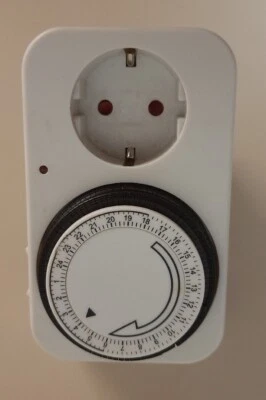 Zeitschaltuhr Analog 24 Stunden weiß mit manueller Einstellung - Bild 1 von 2