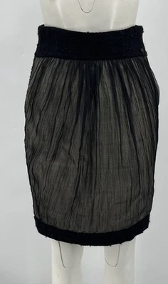 Falda recta Chanel negra de seda transparente con logotipo CC dije talla 38 Foto 1 de 4