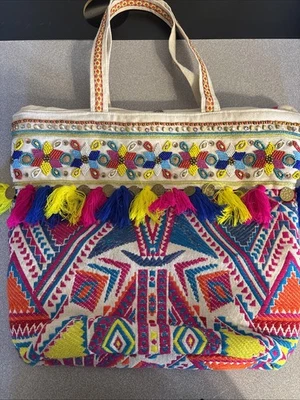 Bolso grande con cuentas America and Beyond bolso multicolor bordado Foto 1 de 4