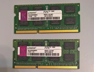 2x2GB = 4GB DDR3 Kingston SoDimm RAM PC portatile laptop 2Rx8 PC3-10600S 9-10-F0 - Foto 1 di 2
