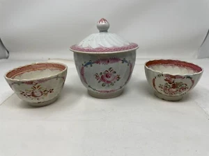 New Hall-Type Set 2 Tea Bowls & Sugar Bowl + Lid Pearlware King’s Rose Pattern - Picture 1 of 15