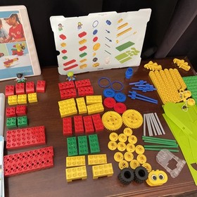 Lego Education 9656 STEM missing ONE piece 