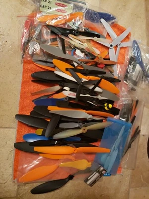 Big Lot Of Electric Lightweight Park Flyer Propellers - 60+ Props Various Sizes - Image 1 of 4