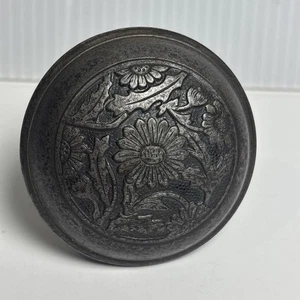 Antigua perilla de puerta floral estilo Eastlake de hierro fundido herrajes victorianos - Imagen 1 de 3