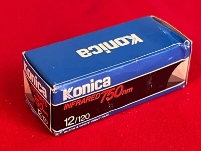 1 rollo de película KONICA INFRARROJO 750 mm 120 negro blanco refrigerado fecha de caducidad RARO Foto 1 de 4