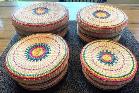 LOT (4) Round Wicker Basket Yellow Pink Green 6.5" 8" 9" 10.25" Decor Vintage Cover